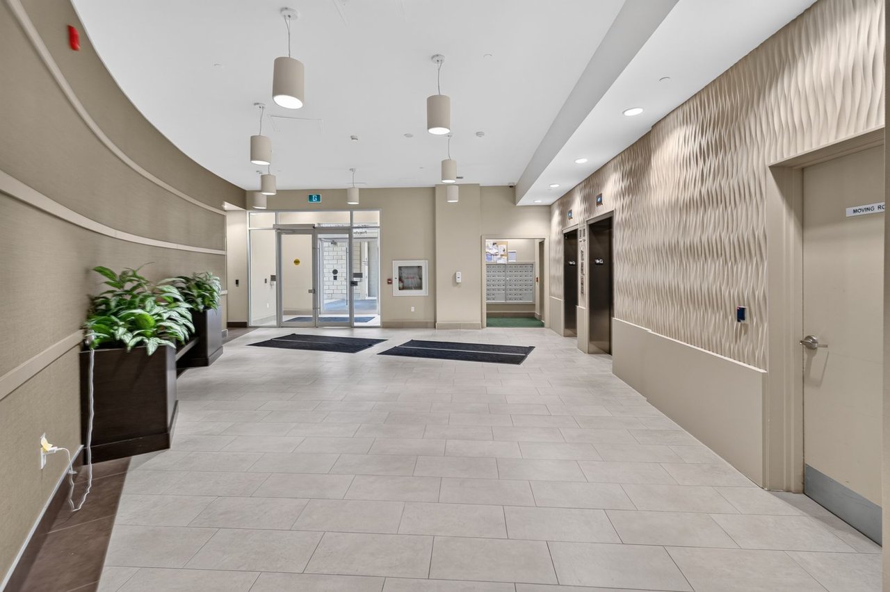 214 - 216 Oak Park Blvd