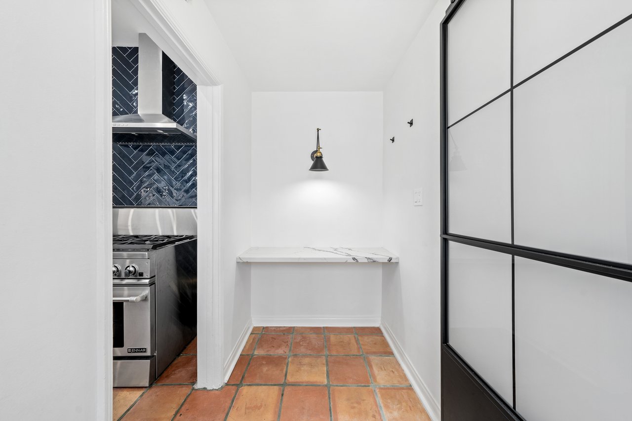 6427 Orange Street, Beverly Grove