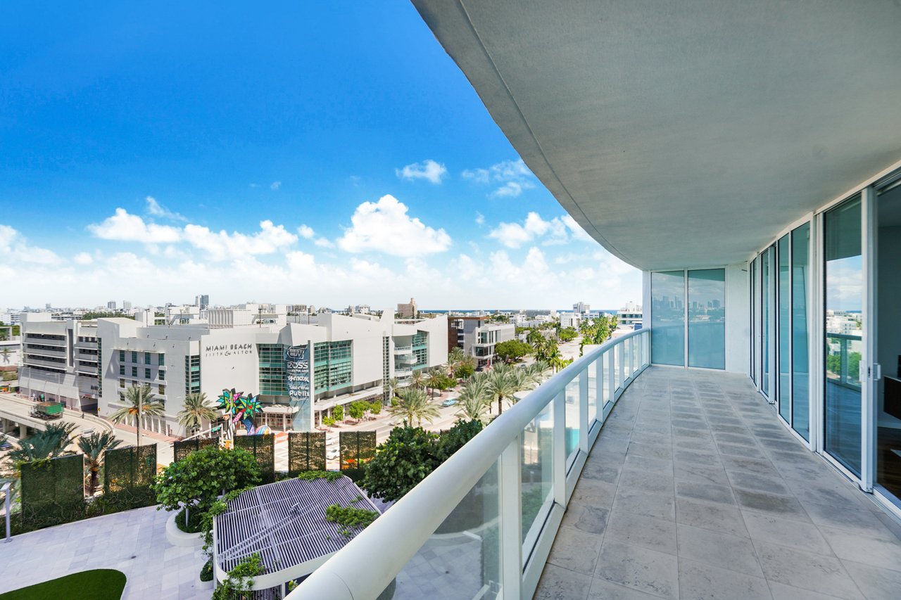 Icon South Beach Unit 906 | South Of Fifth