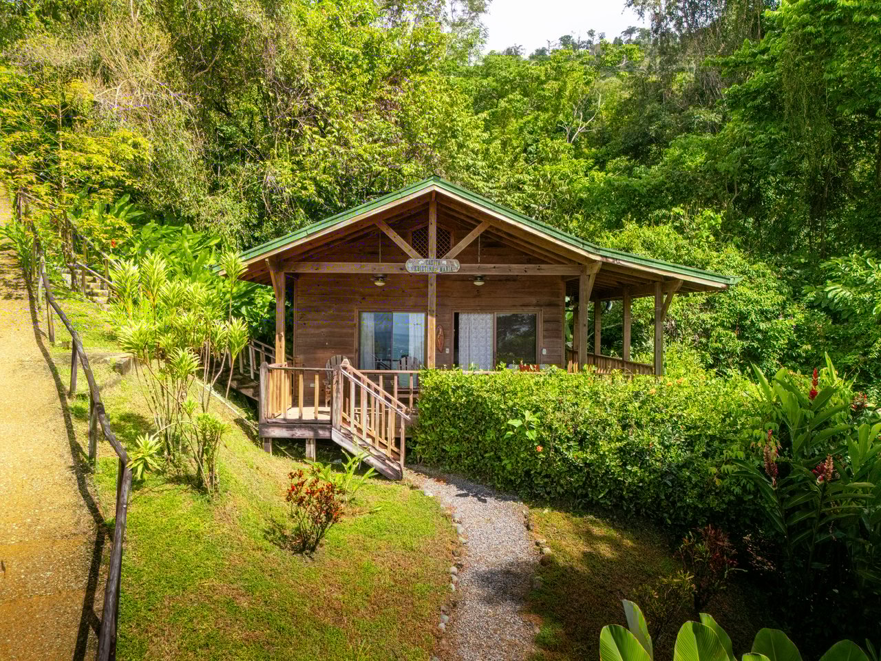 VILLA KRISTINA MARIA - 3.84 ACRES - PERLA DE BALLENA ESTATES