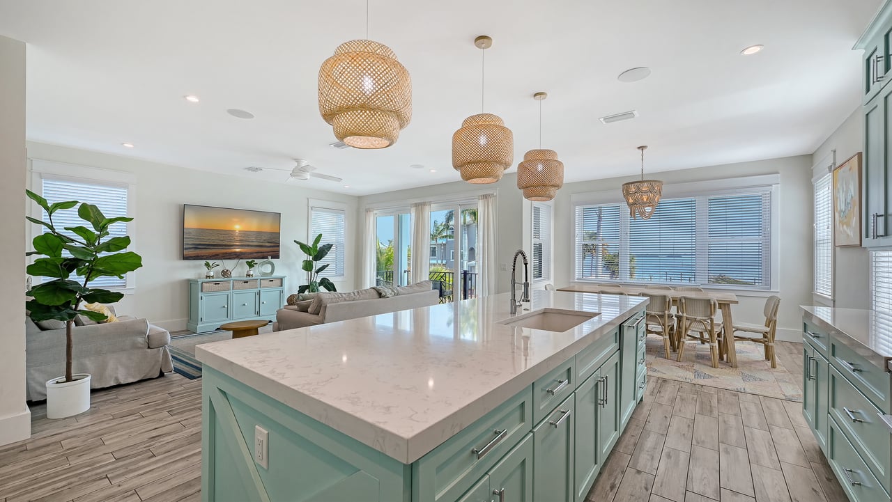2206 Avenue A, Bradenton Beach, Florida