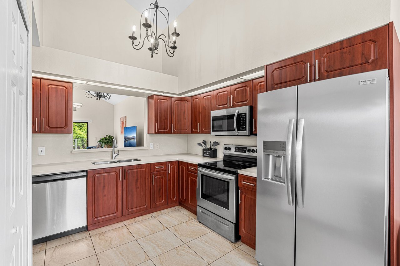 806 VERMONT WOODS LANE