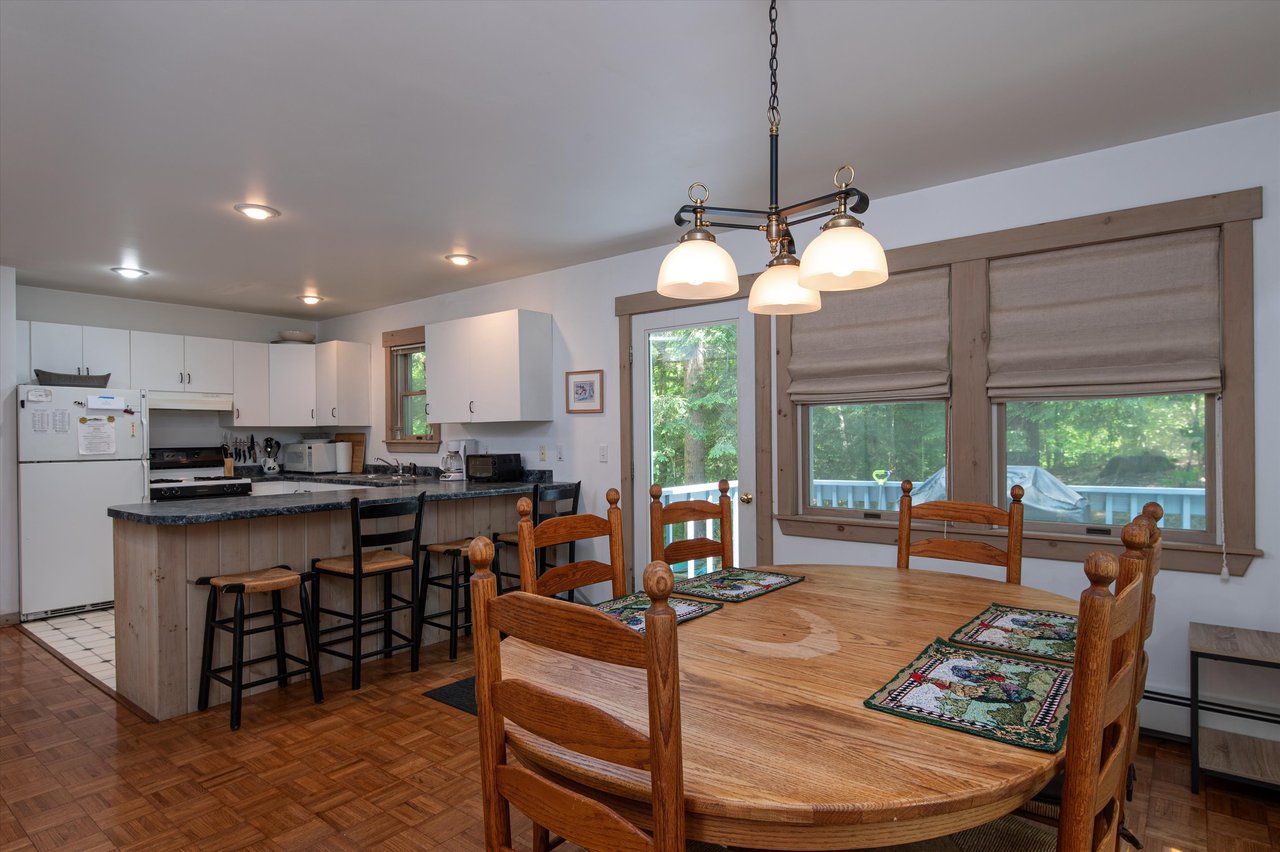 7 Carpenters Point Rd