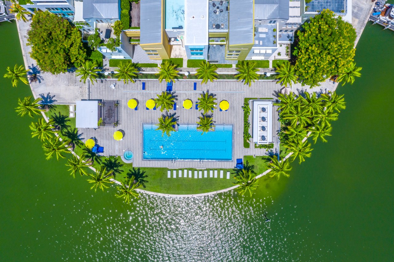 Aqua - Miami Beach