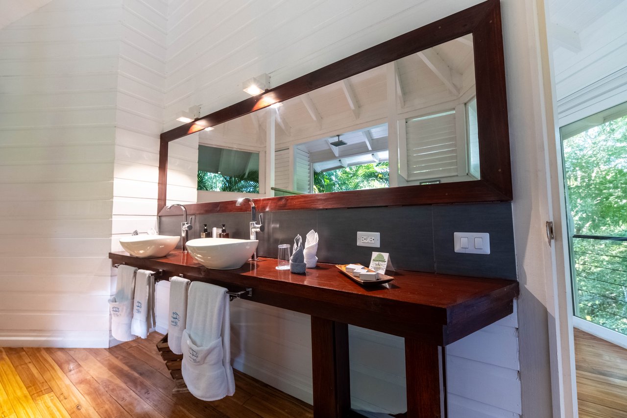 Mikado Natural Lodge | Turnkey Eco Lodge with Ocean Views & Expansion Potential in Guanacaste