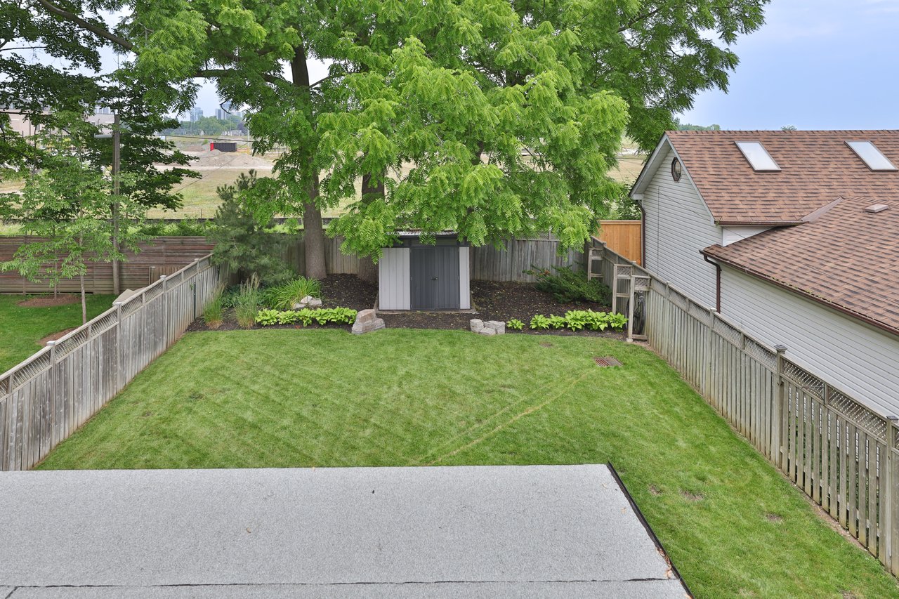49 Pine Avenue S