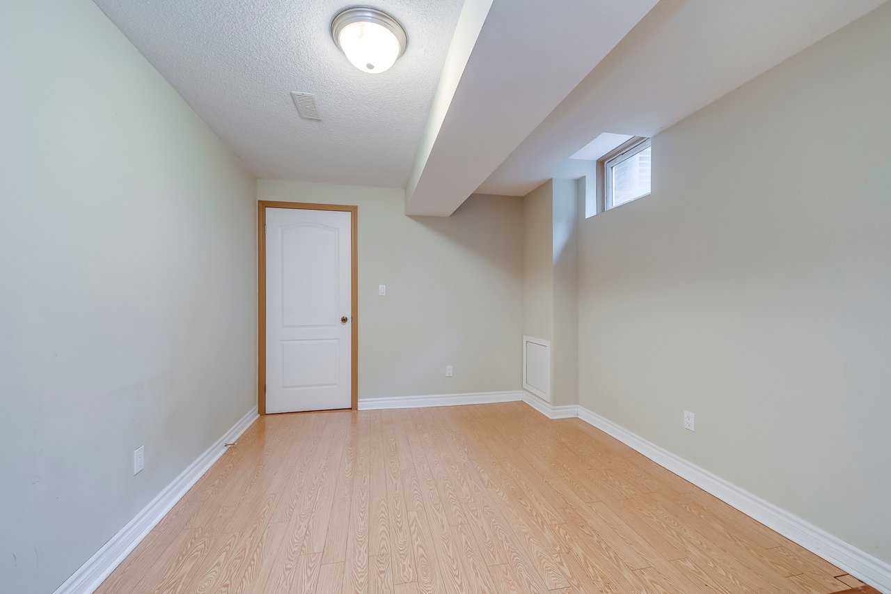 169 Spring Azure Cres