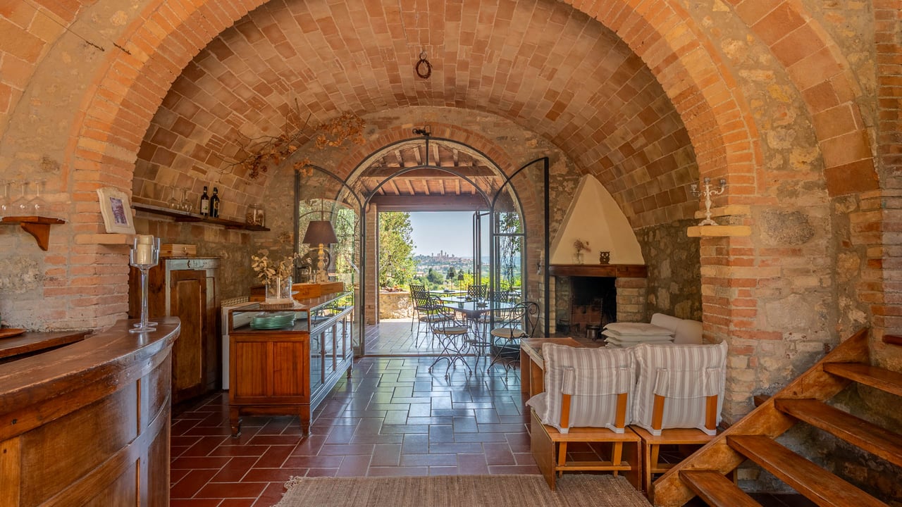 VILLA SOGNO MEDIEVALE