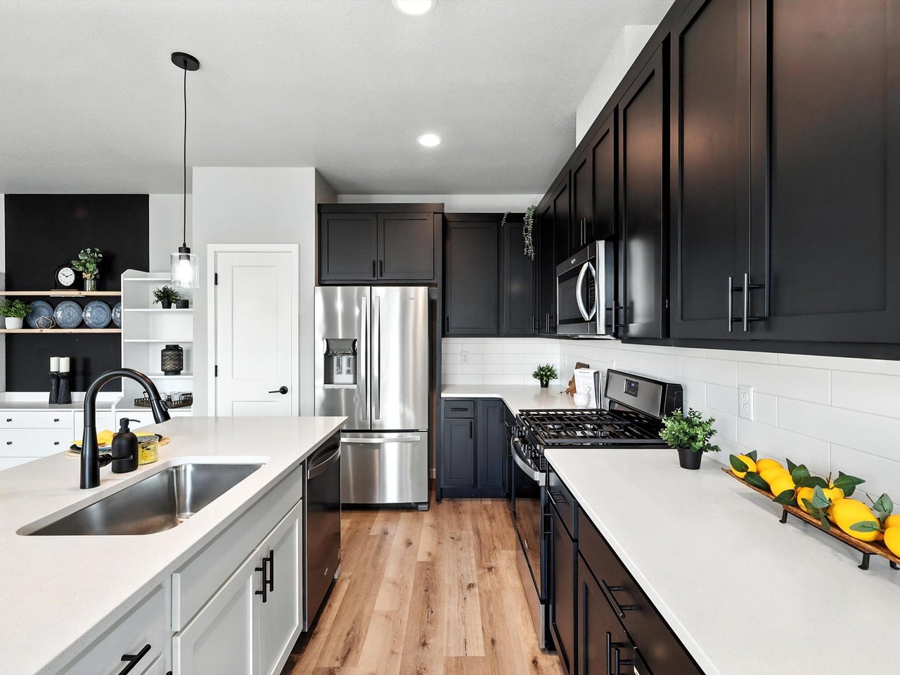 411 Indian Grass Street