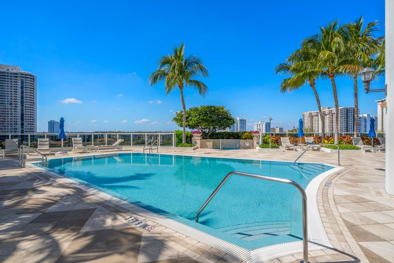 4100 Island Blvd # 1 Unit: PH-1