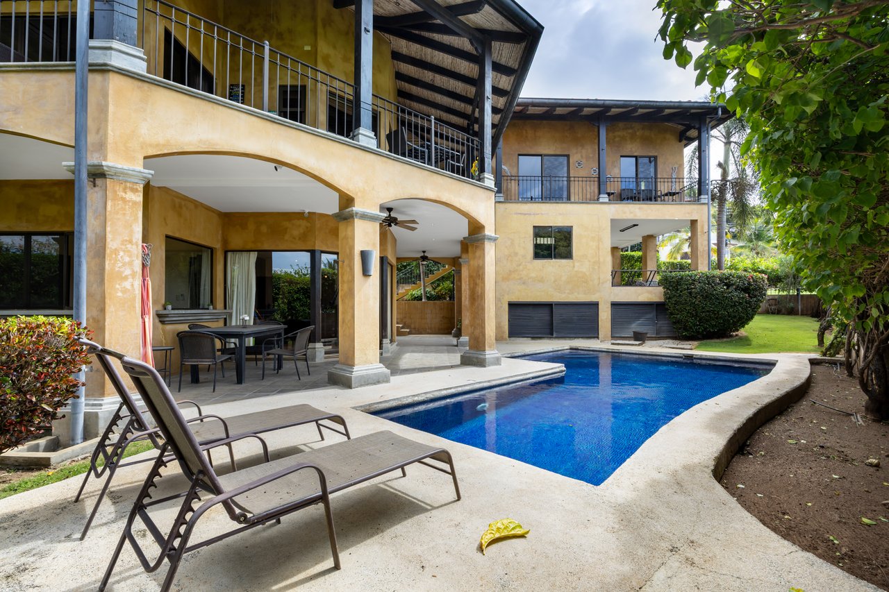 Casa de Vida, Altos de Flamingo | Mediterranean-Style Villa with Pool & Guest House Near Playa Flamingo