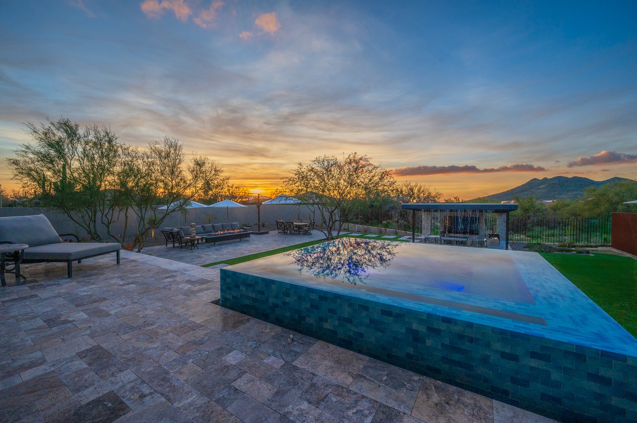 35584 N ROLLING CREEK Drive