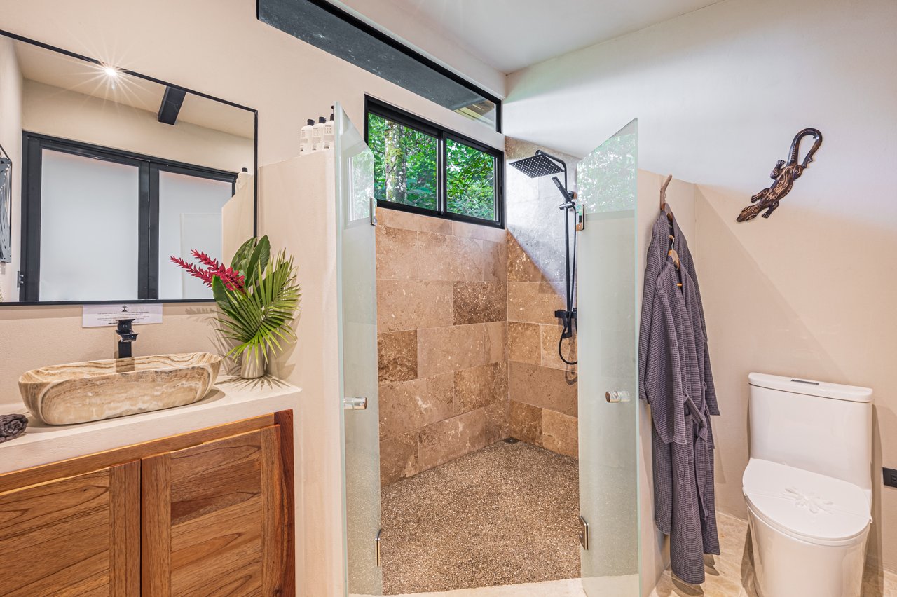 La Sombra Villas, Where Nature Meets Comfort in Tinamates!