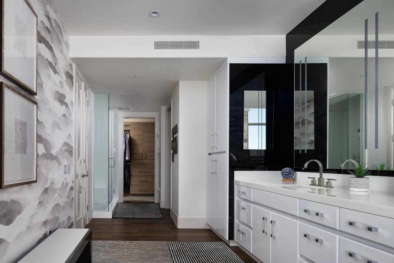 2402 E Esplanade Lane PH-1