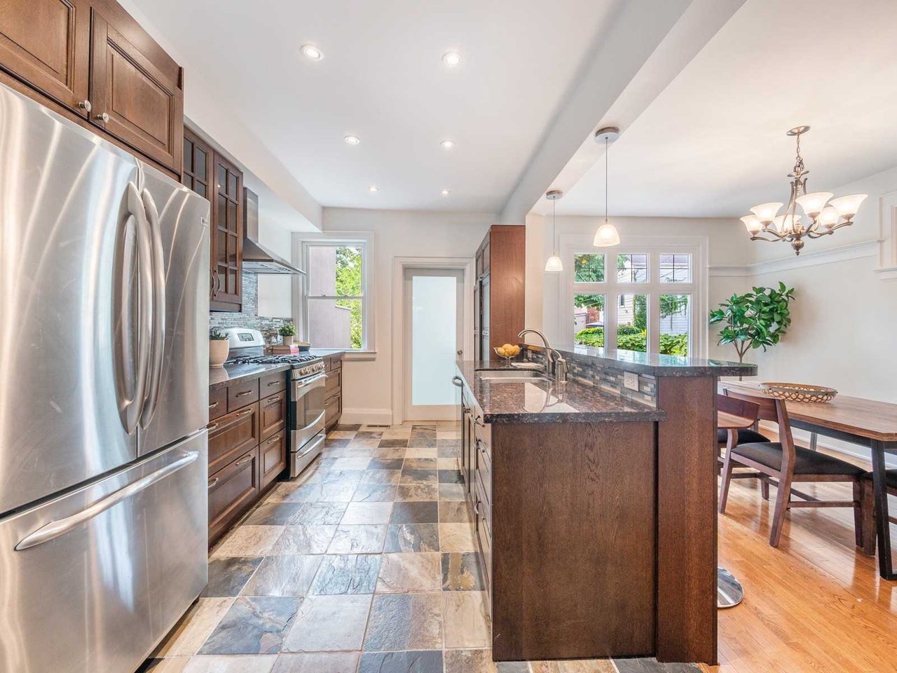 107 Lyall Ave