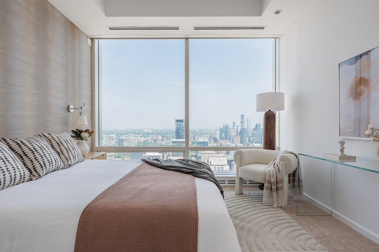 Suite 6104- 180 University Avenue