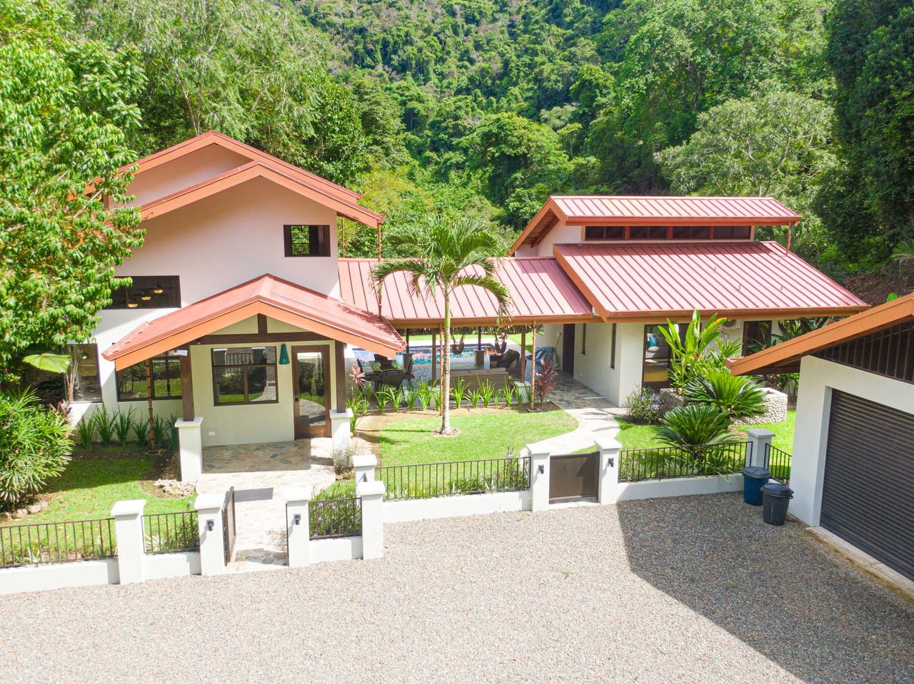 Luxury 3-Bedroom Waterfall-View Home