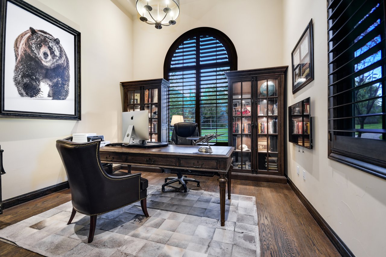 Executive Villa With Breathtaking Views