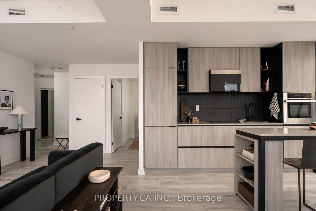 LUXURY LIVING AT RUSH CONDOS 