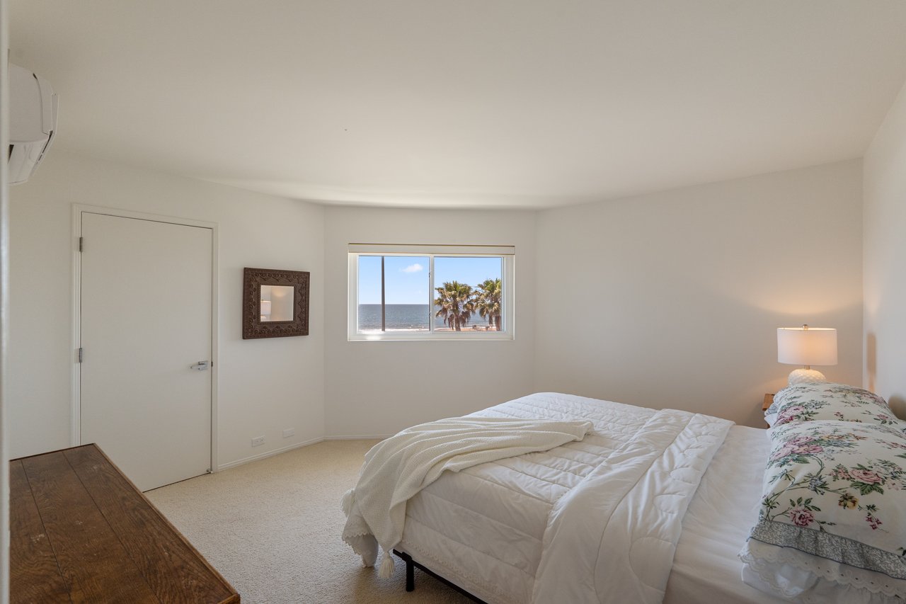 7335 Vista Del Mar Lane