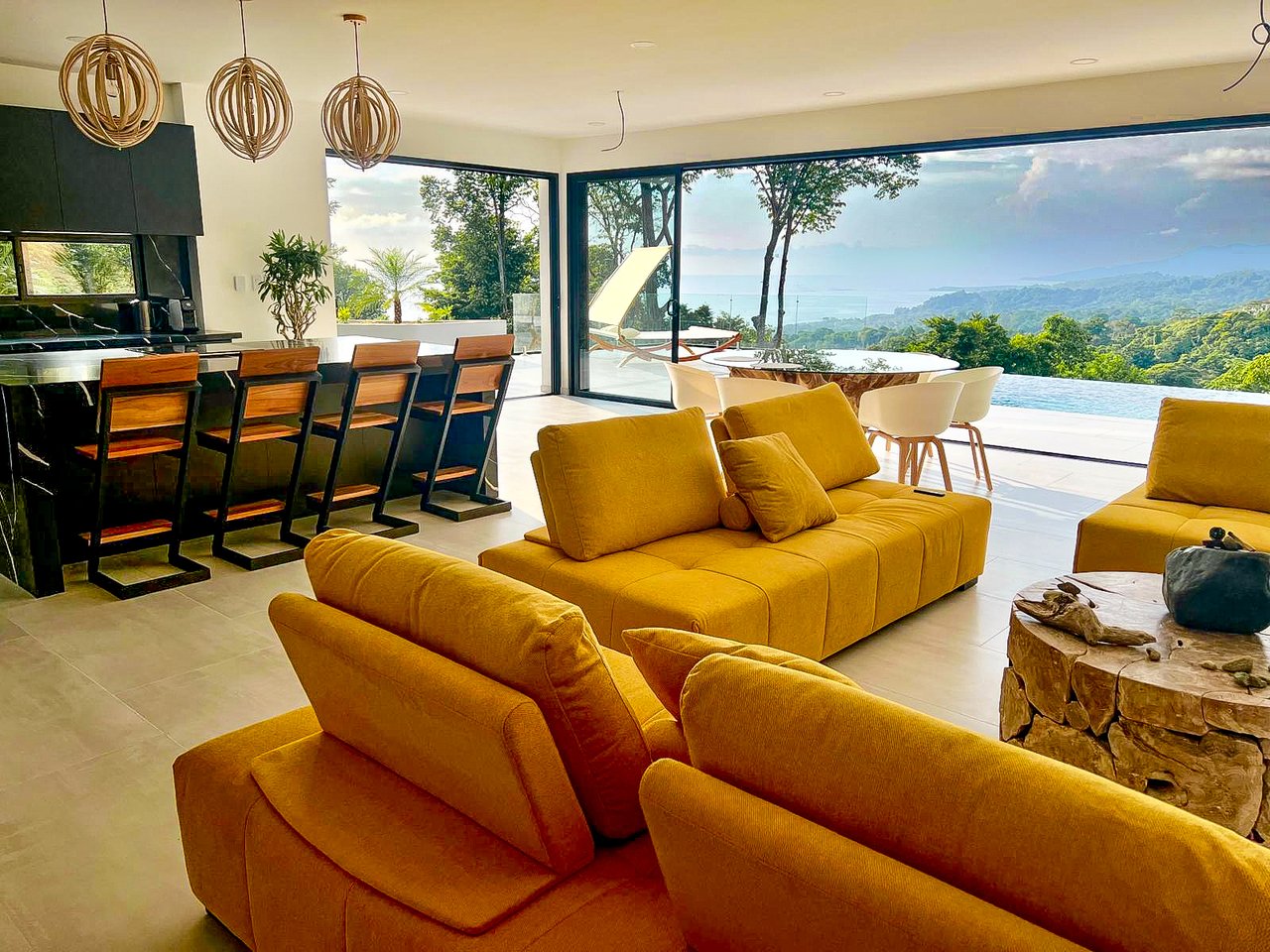 Luxury 4-Bed Home with Ocean & Jungle Views in Ojochal