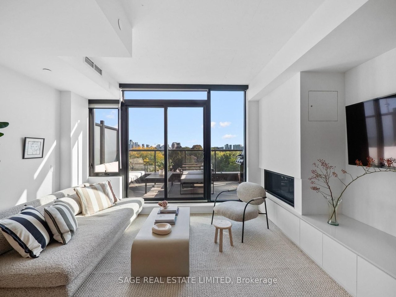 THE CARVALO PENTHOUSE