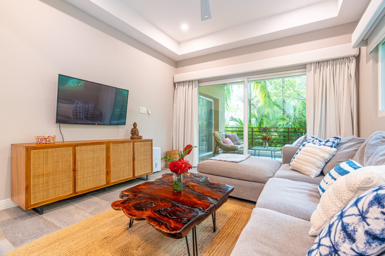 Luxury Beachfront Penthouse Condo - Most Private Unit in Elan
