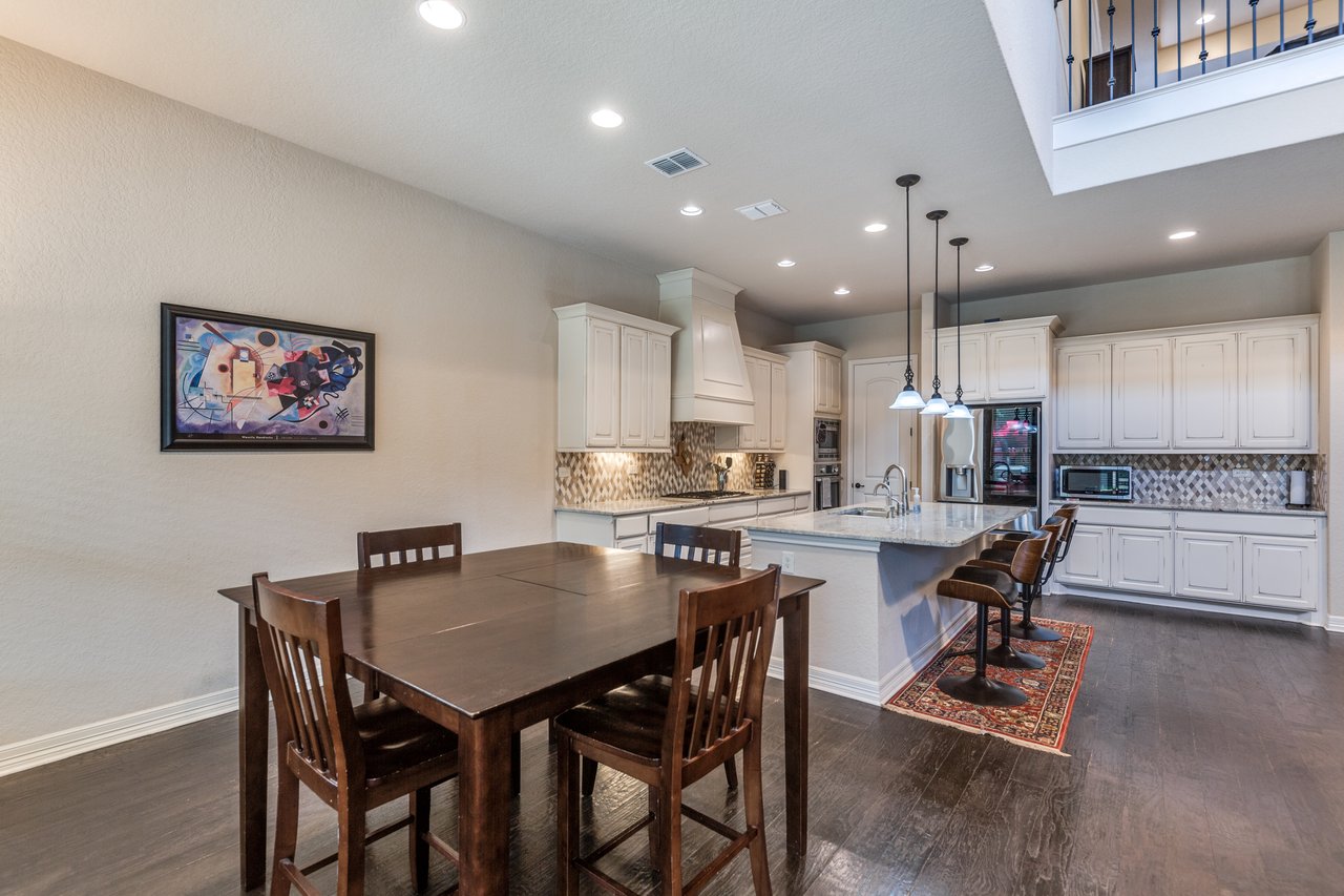 2319 Dunmore Hill