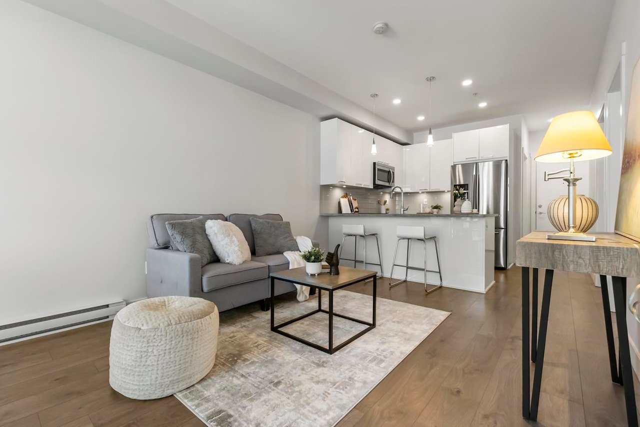 313-20686 Eastleigh Crescent