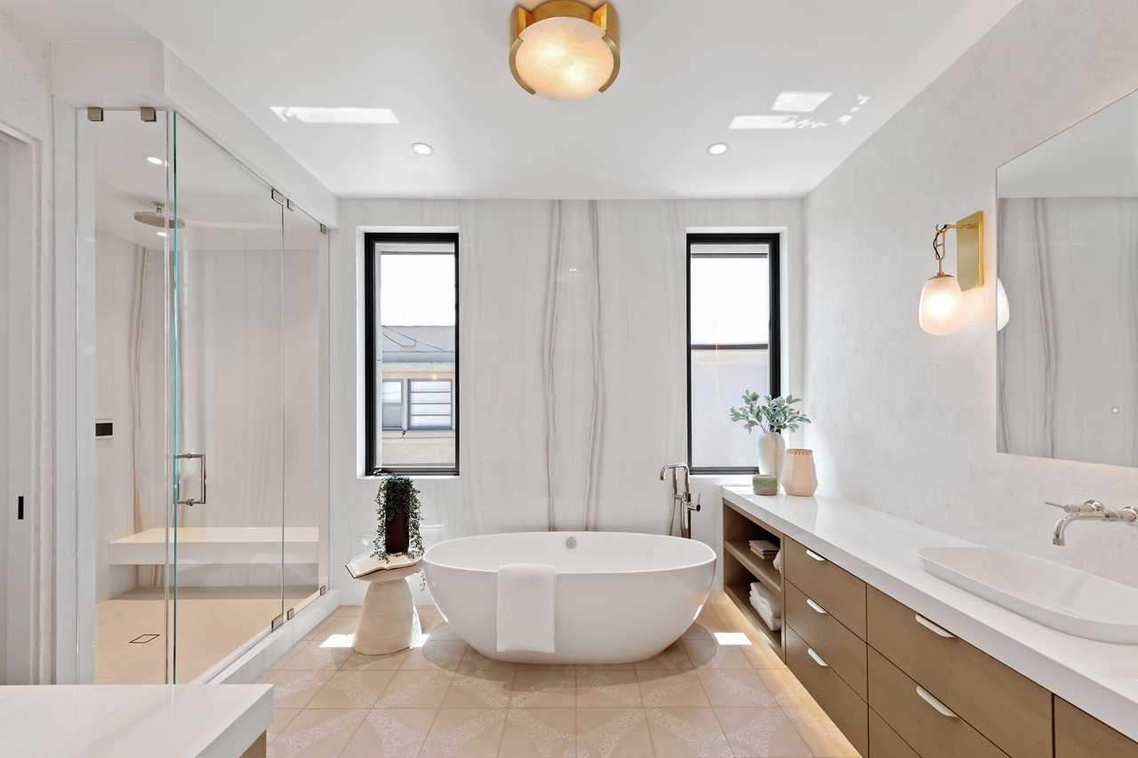 A Coastal Benchmark: Inside 316 32nd Street