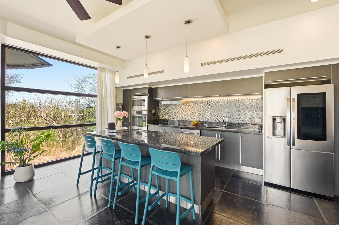 La Perla 113 | Boutique Luxury Condo in the Heart of Tamarindo