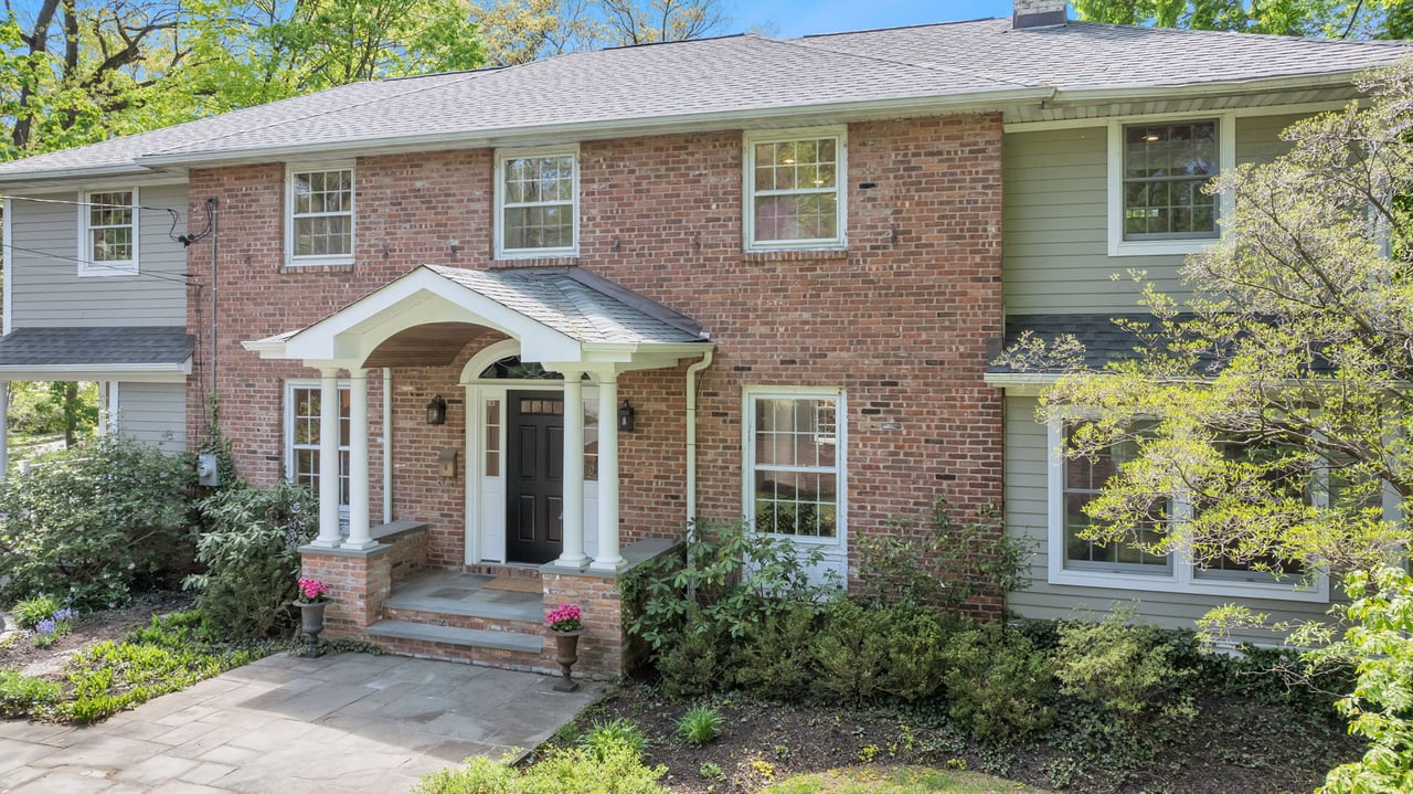 154 Unadilla Road, Ridgewood
