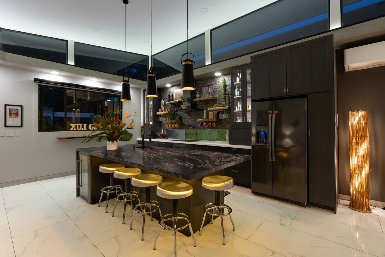 Brand New Turnkey Modern Tropical Villa