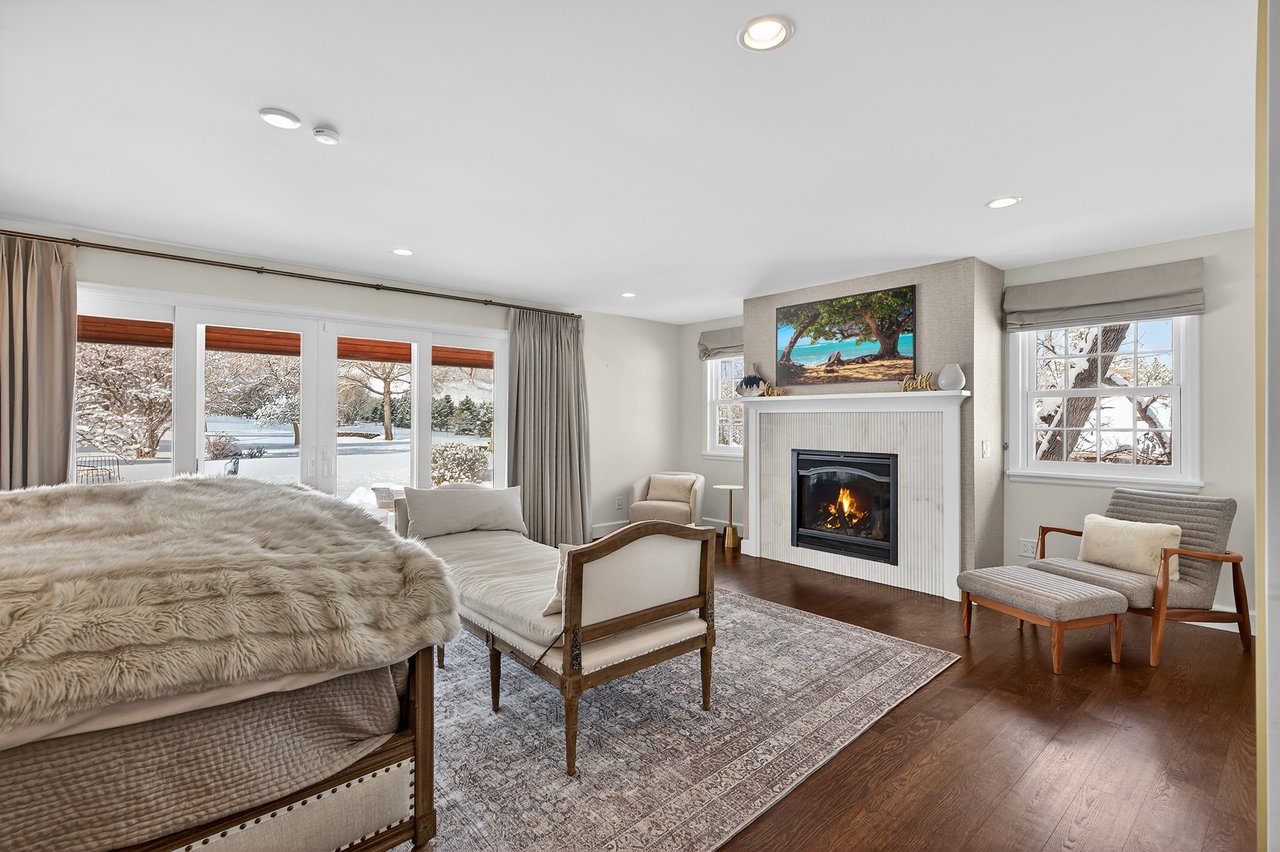 Stunning Home On The Rolling Hills Golf Course