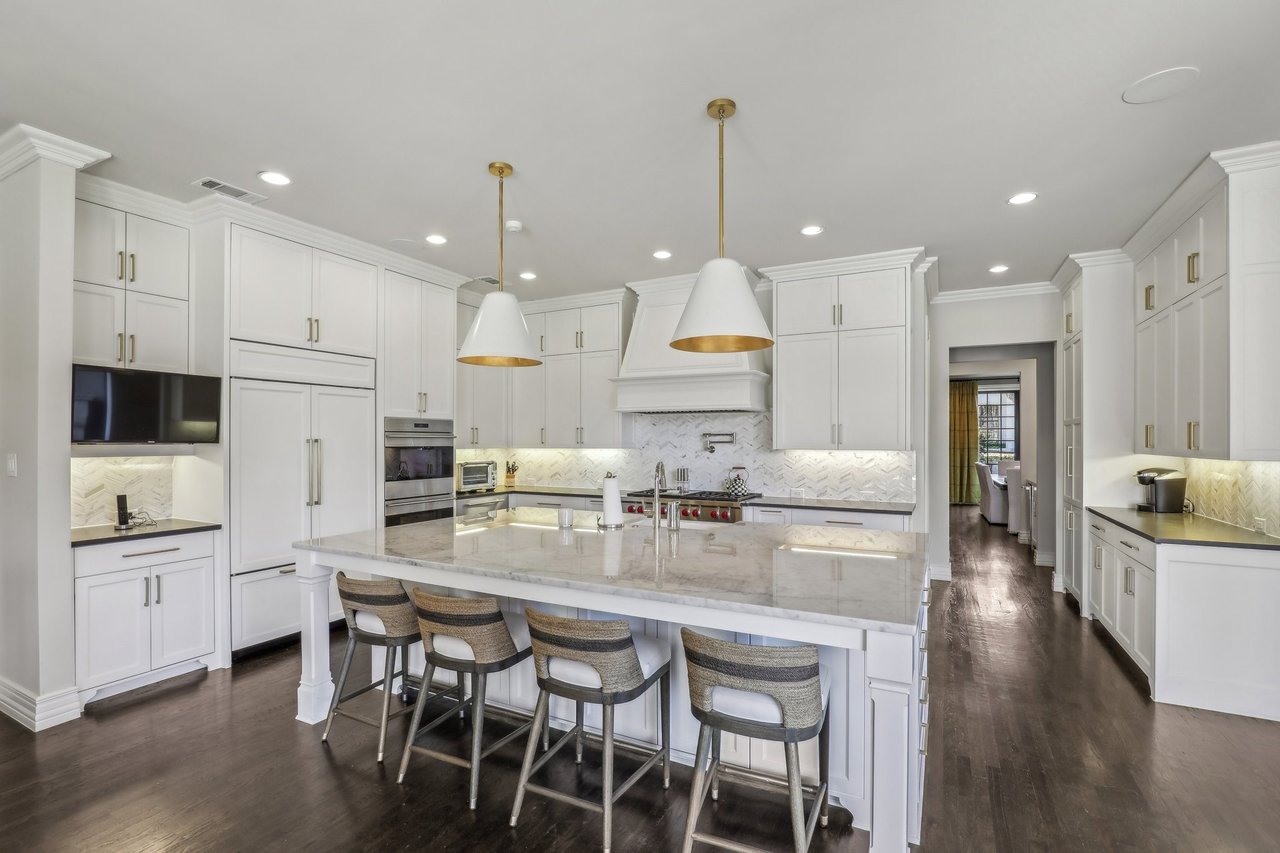 17611 Cedar Creek Canyon Dr