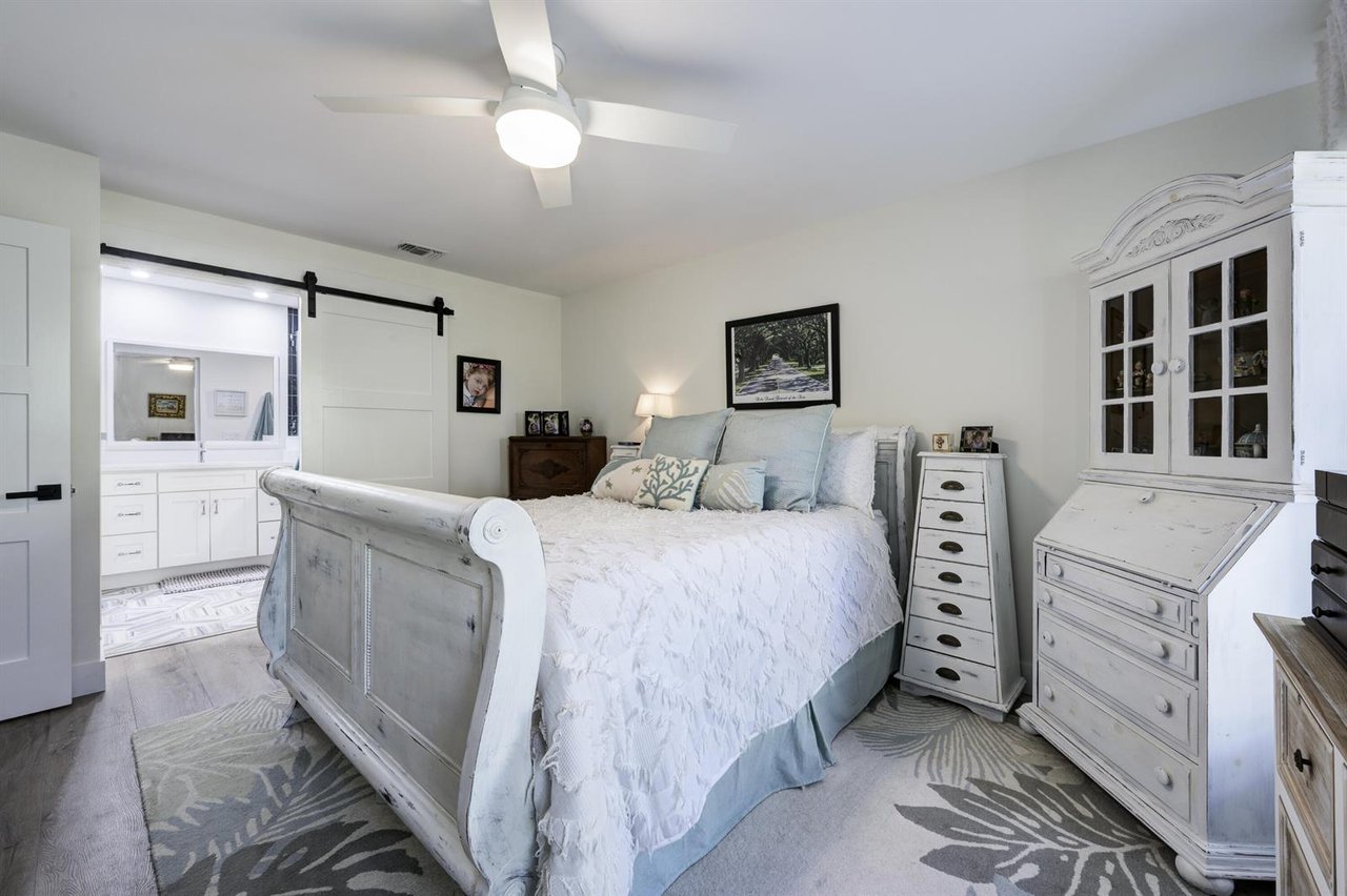 10976 SE Sea Pines Circle