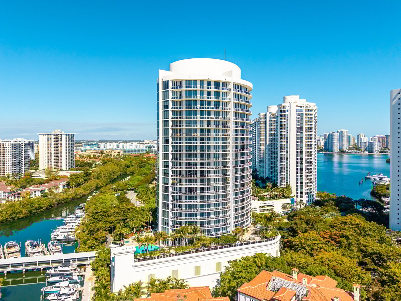 4100 Island Blvd # 1 Unit: PH-1