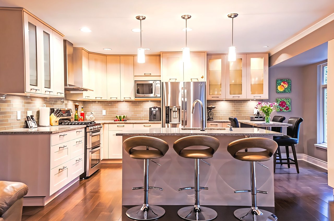 1192 Strathaven Dr