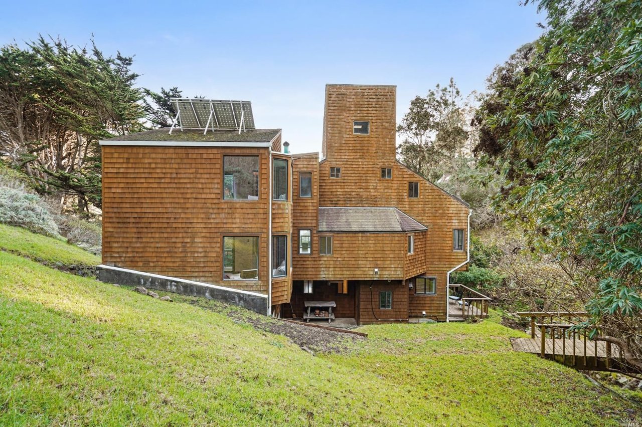260 Sunset Way