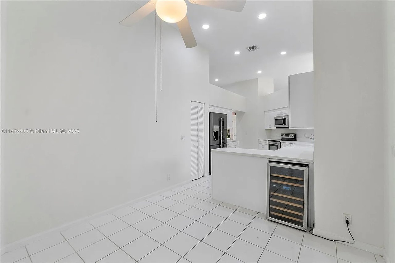 2449 NW 64th St