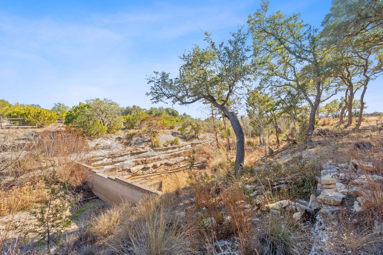 100 Dario Dr. Dripping Springs  Tx 78620