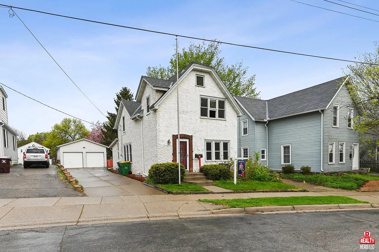 825 Allen Ave