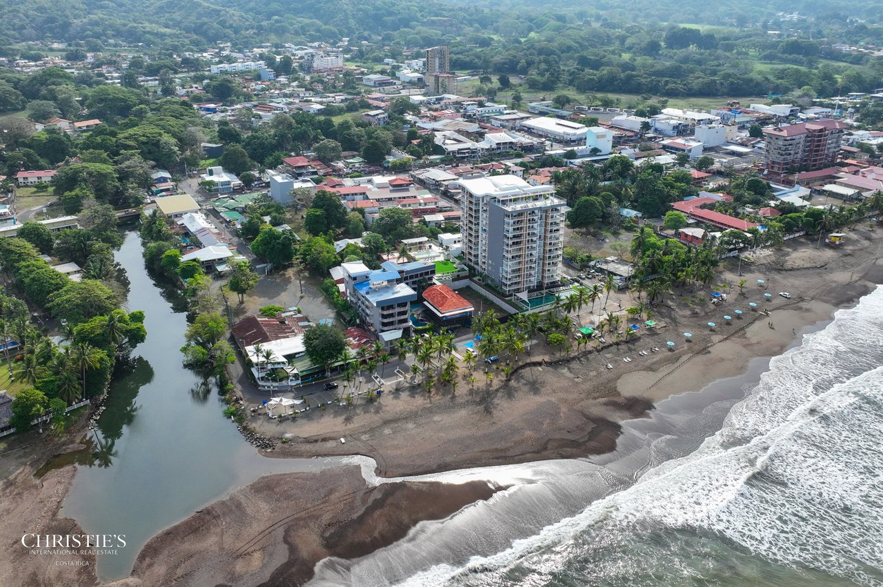 Titled Oceanfront Mixed-Use Property