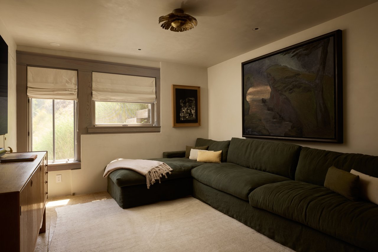 239 W Channel Rd, Santa Monica