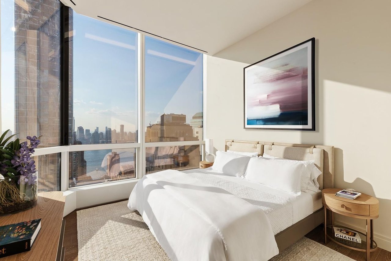 77 Greenwich St #PH