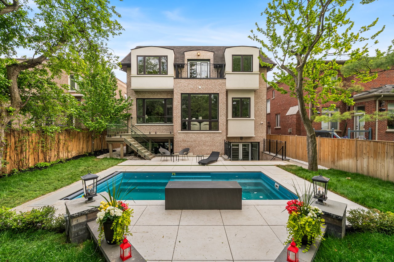 148 Munro Boulevard
