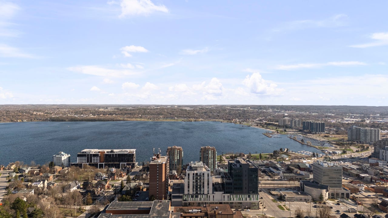 #503-111 Worsley Street, Barrie