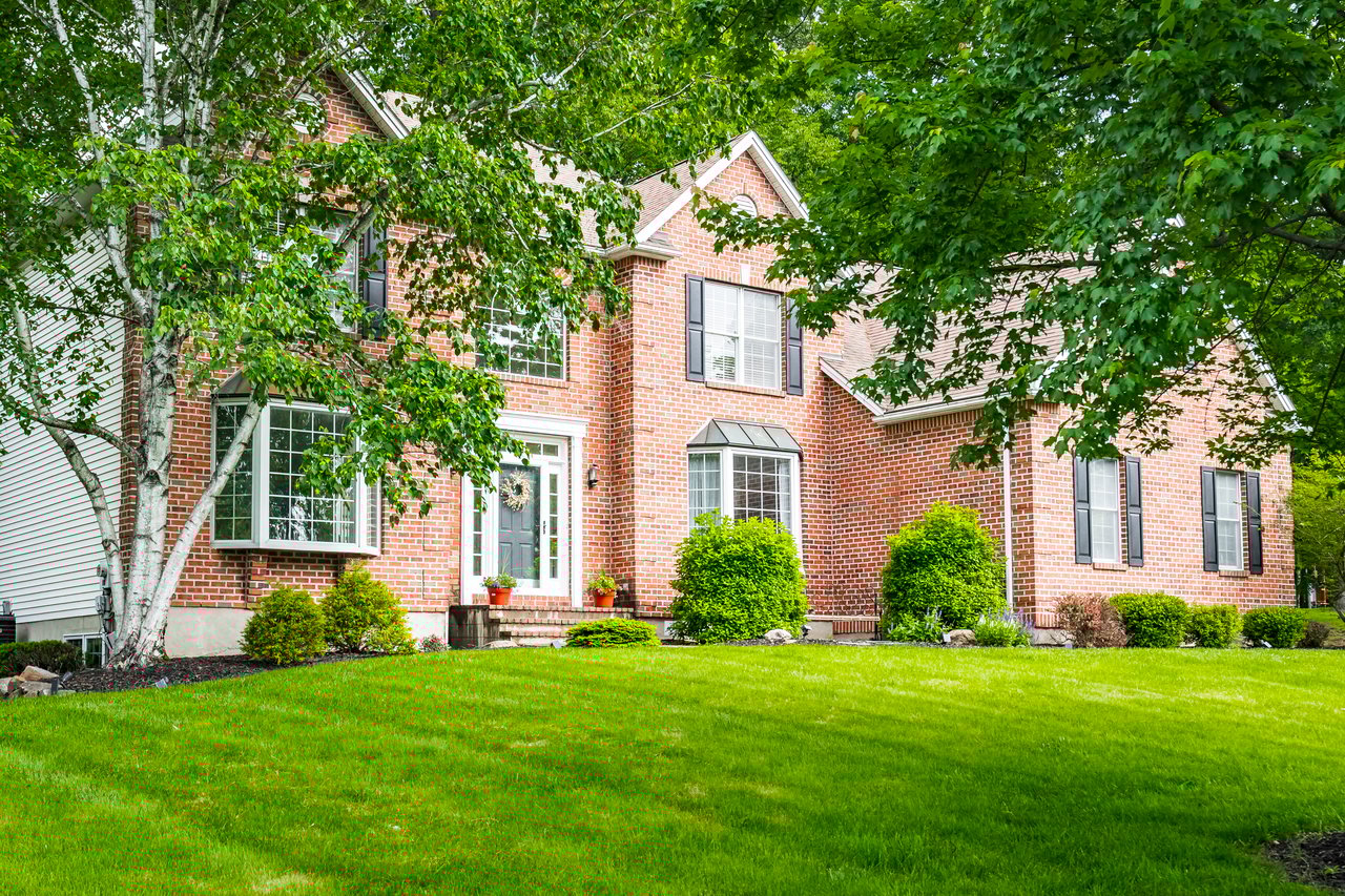 1597 Woodfield Drive
