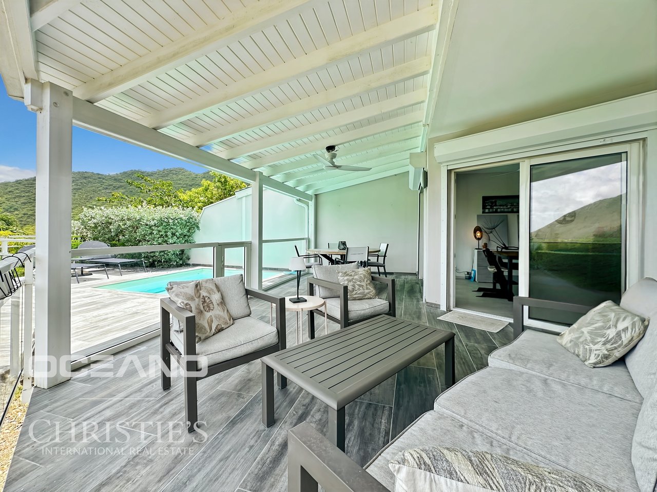 T4 House with Private Pool - Anse Marcel