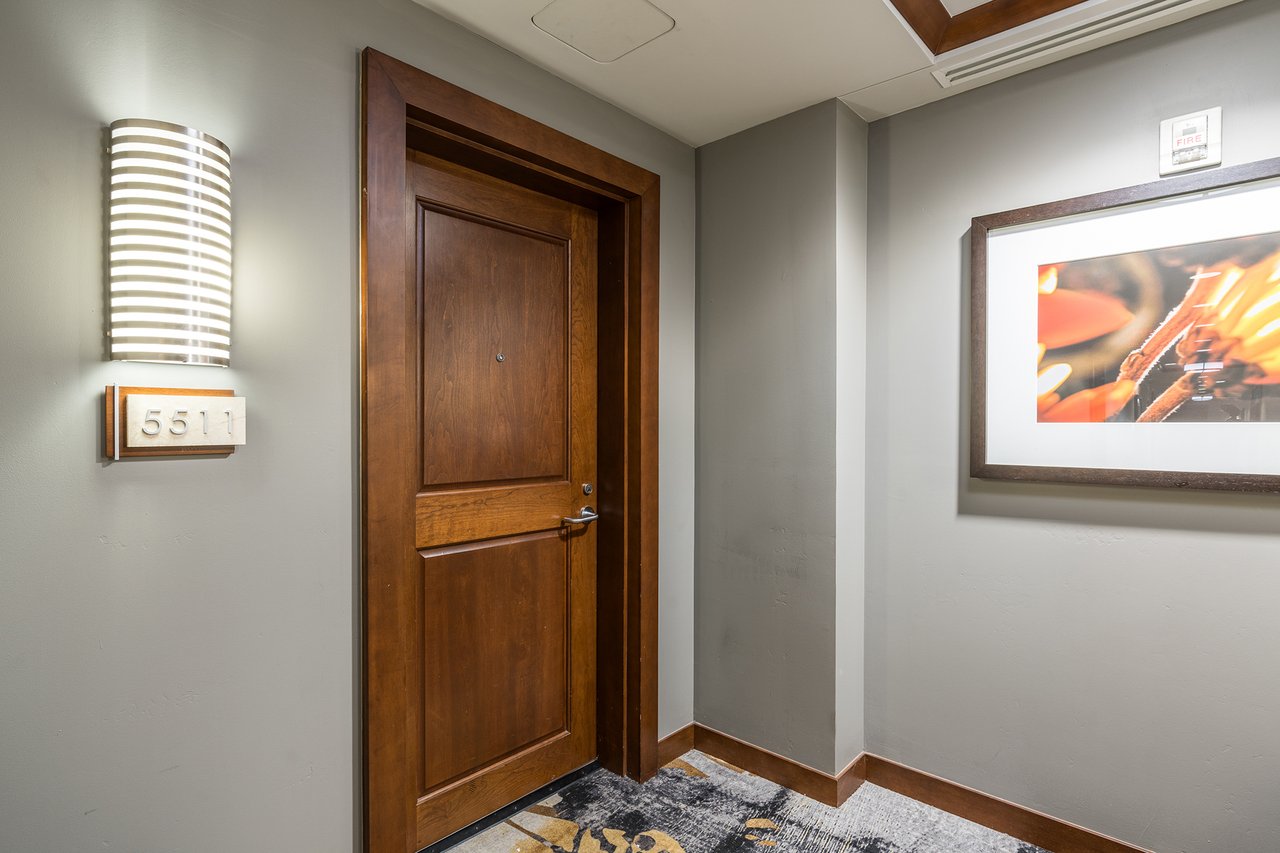 6803 E MAIN Street, 5511